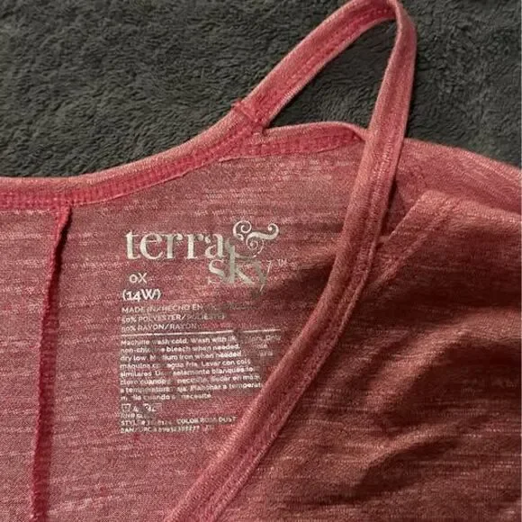 NEW Plus Size Terra & Sky Women’s Pink Blouse Top - Picture 3 of 4